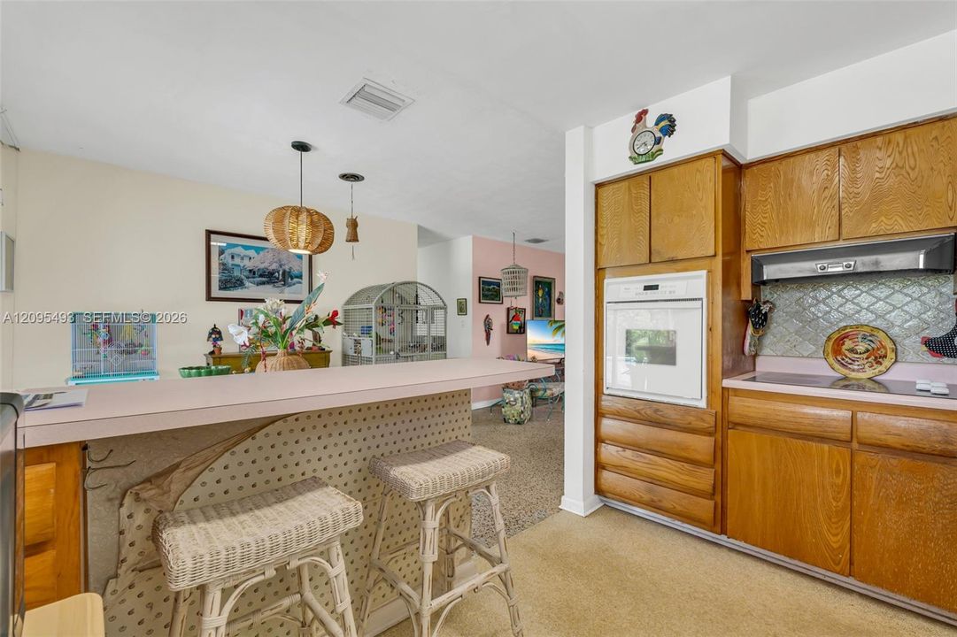 For Sale: $615,000 (3 beds, 2 baths, 1092 Square Feet)