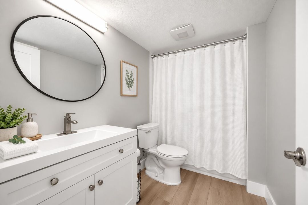 Second Bathroom 105D 26