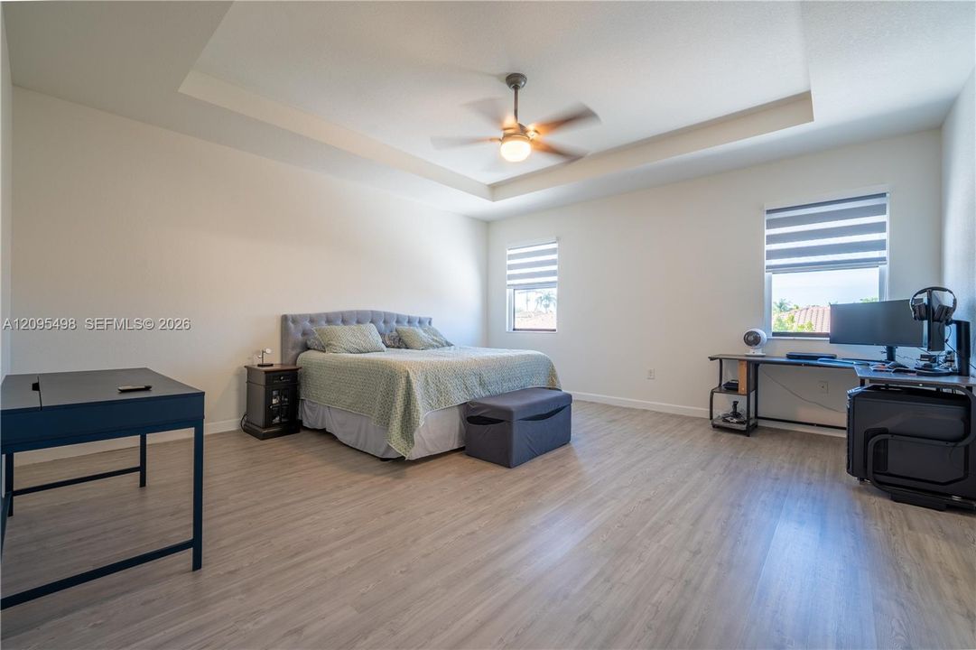 В аренду: $3,700 (4 спален, 2 ванн, 2720 Квадратных фут)