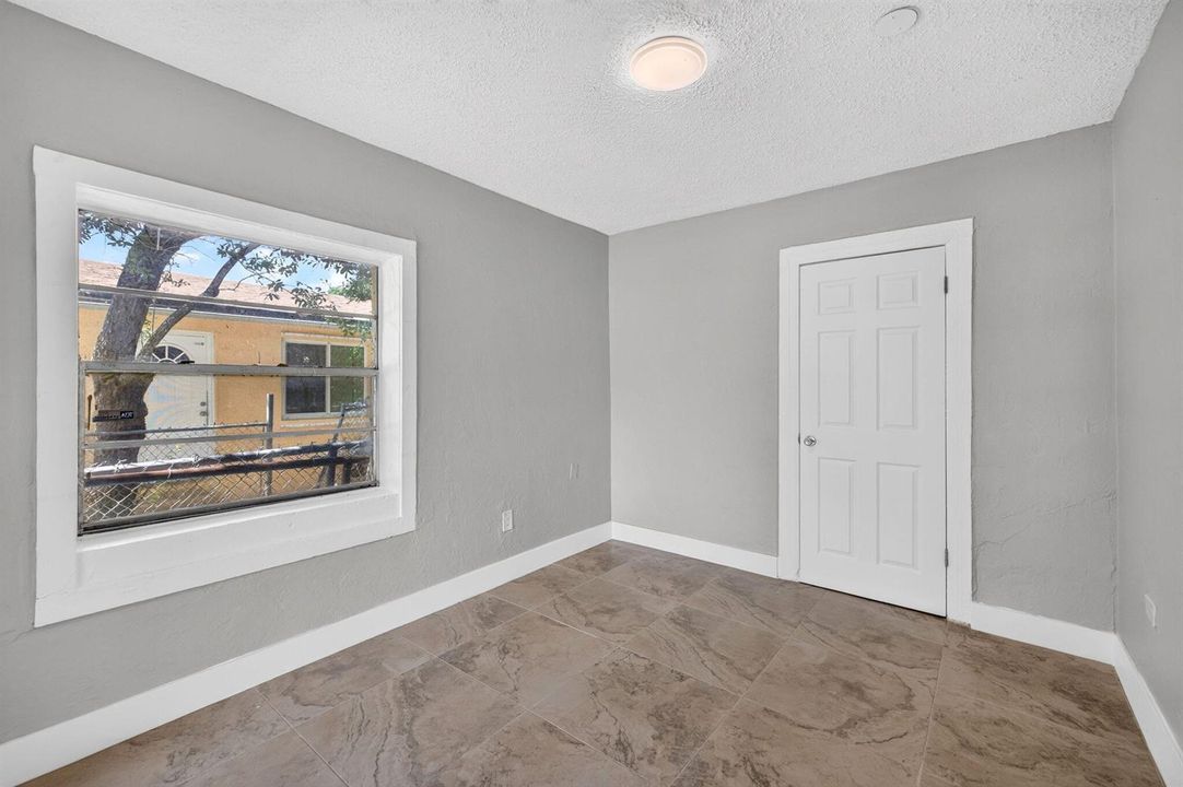 25-web-or-mls-699A7638
