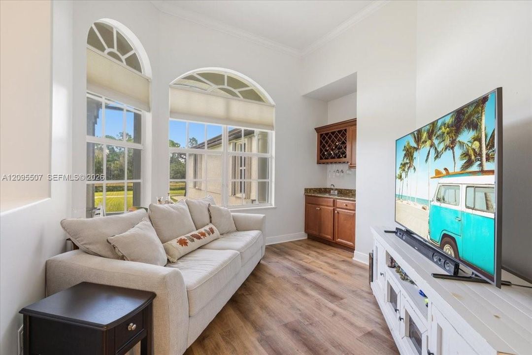 For Sale: $835,000 (4 beds, 3 baths, 2542 Square Feet)