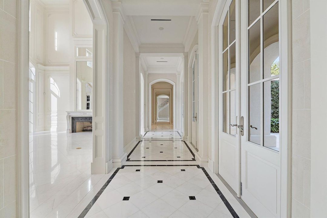 Hall to Primary Suite