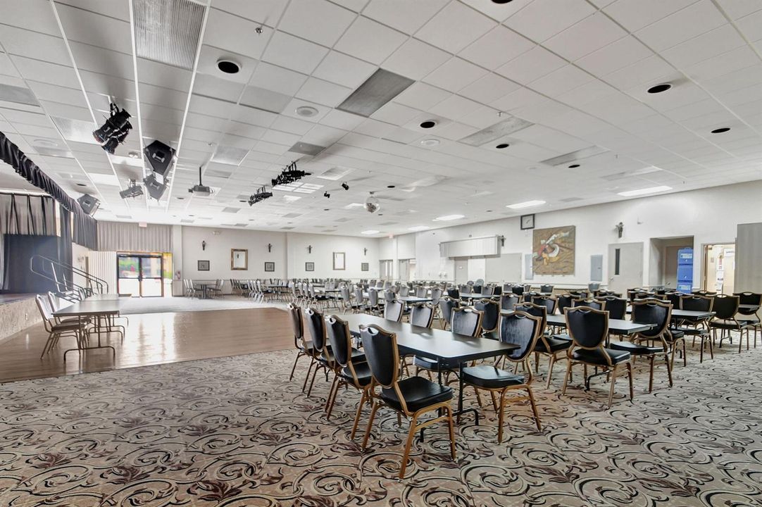 57-web-or-mls-Lucerne Pointe main clubho