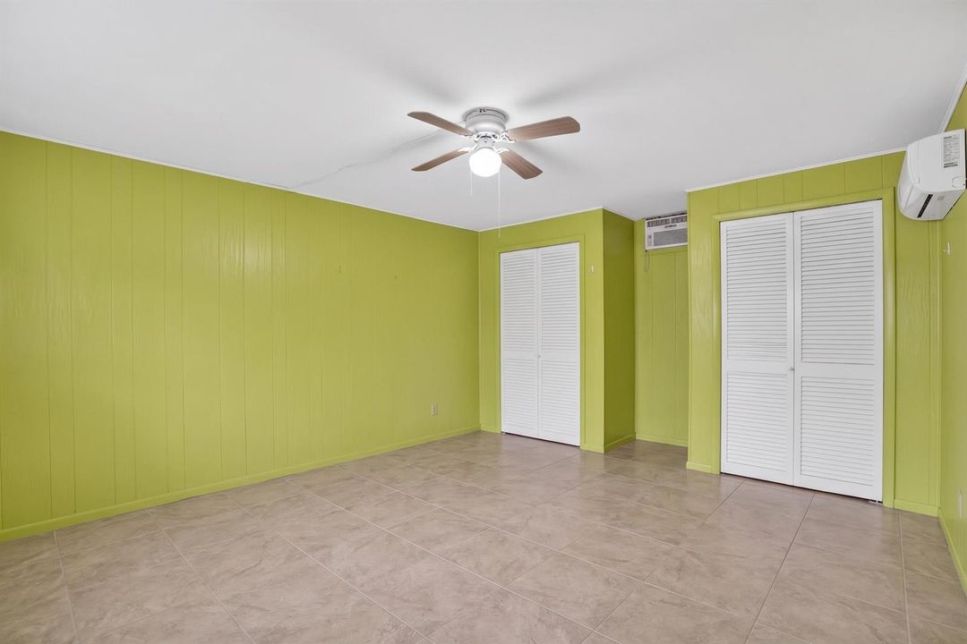 23-print-unfurnished Back room2