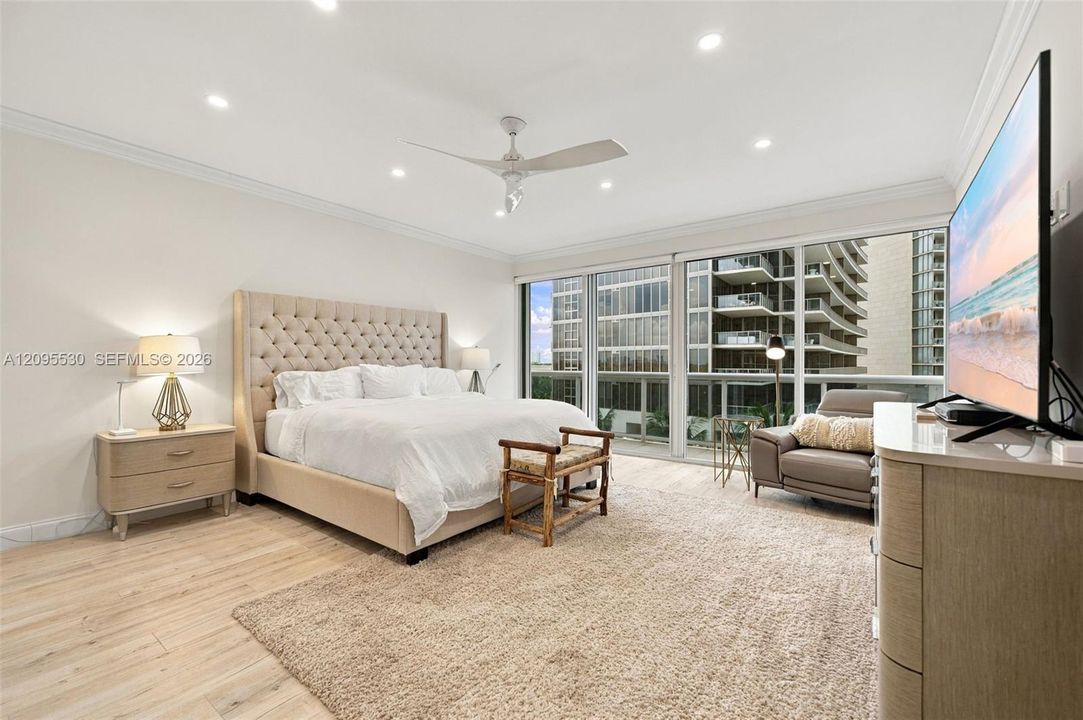 For Sale: $3,699,000 (3 beds, 3 baths, 2260 Square Feet)