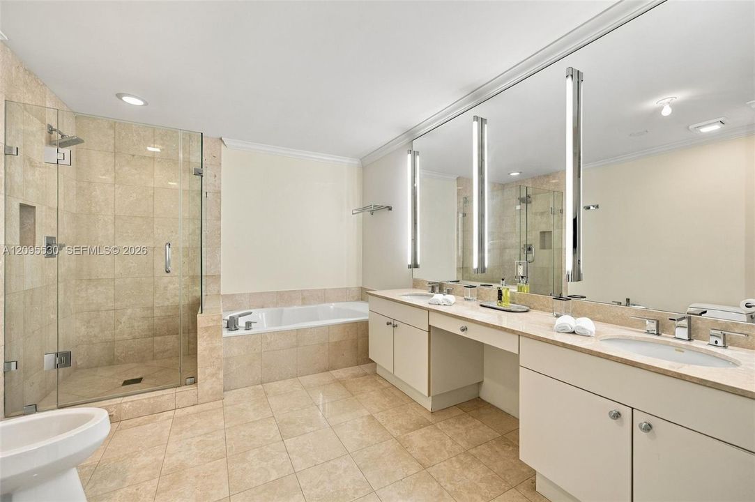 For Sale: $3,699,000 (3 beds, 3 baths, 2260 Square Feet)