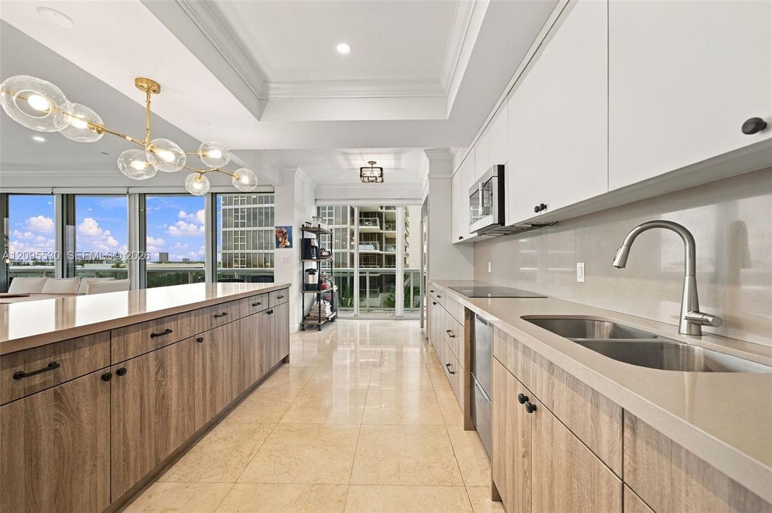 For Sale: $3,699,000 (3 beds, 3 baths, 2260 Square Feet)