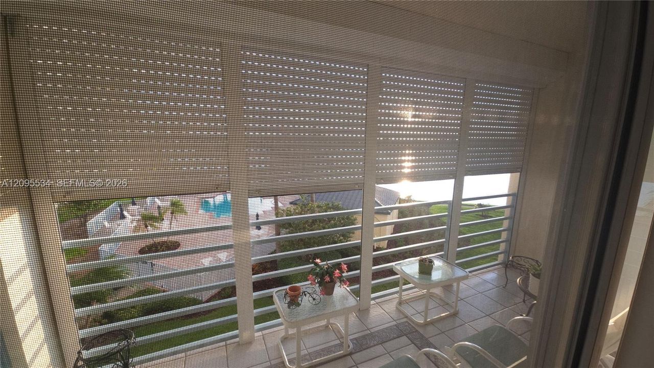 На продажу: $460,000 (2 спален, 2 ванн, 1145 Квадратных фут)