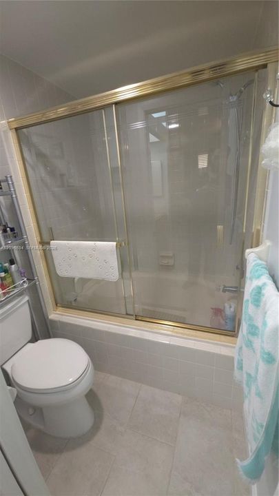 На продажу: $460,000 (2 спален, 2 ванн, 1145 Квадратных фут)
