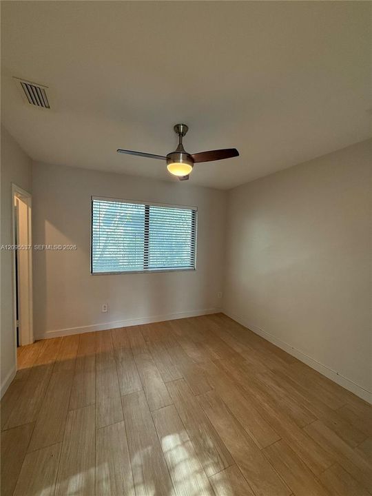 For Rent: $1,990 (1 beds, 1 baths, 600 Square Feet)