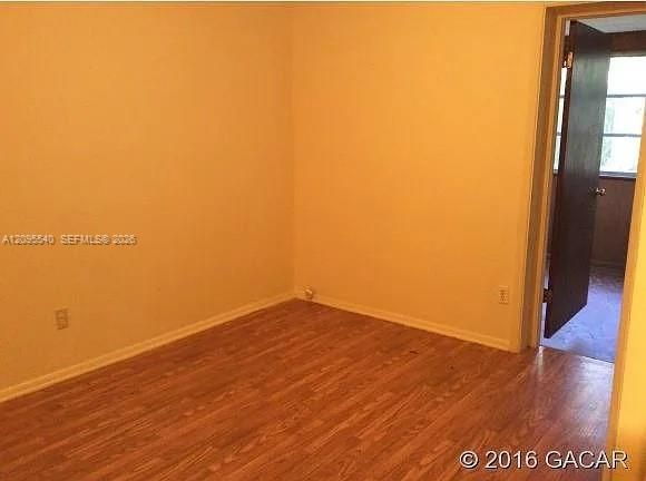 For Sale: $245,000 (3 beds, 2 baths, 1212 Square Feet)