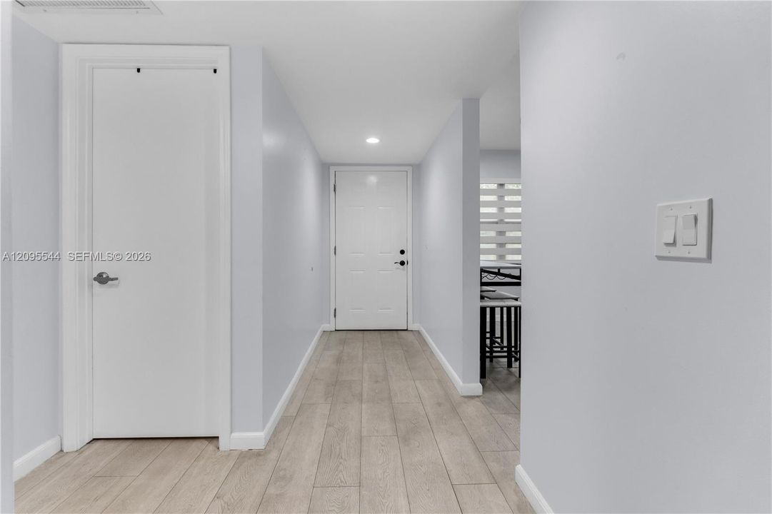 En Venta: $215,000 (2 camas, 2 baños, 1192 Pies cuadrados)