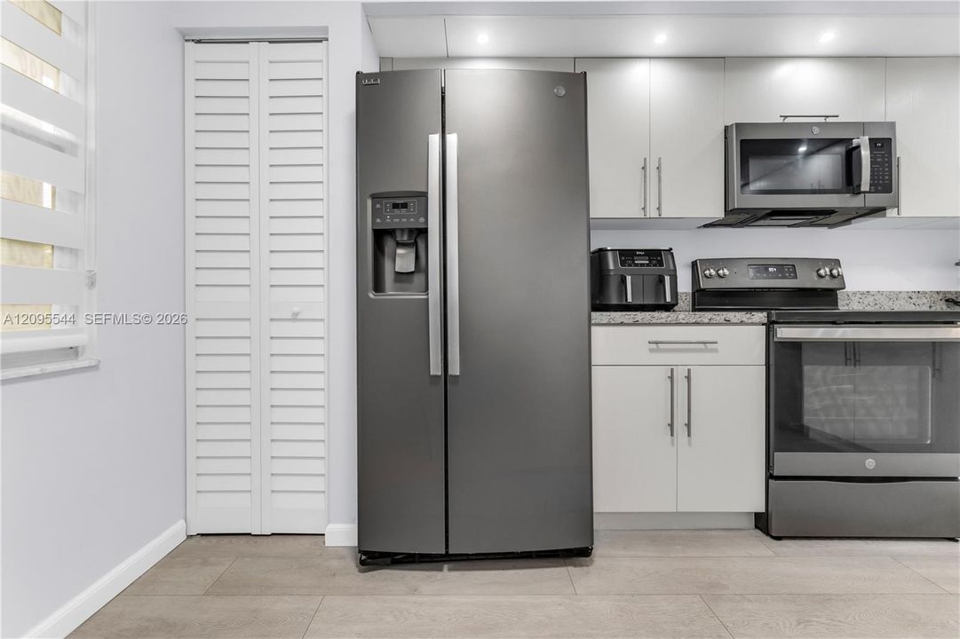 En Venta: $215,000 (2 camas, 2 baños, 1192 Pies cuadrados)