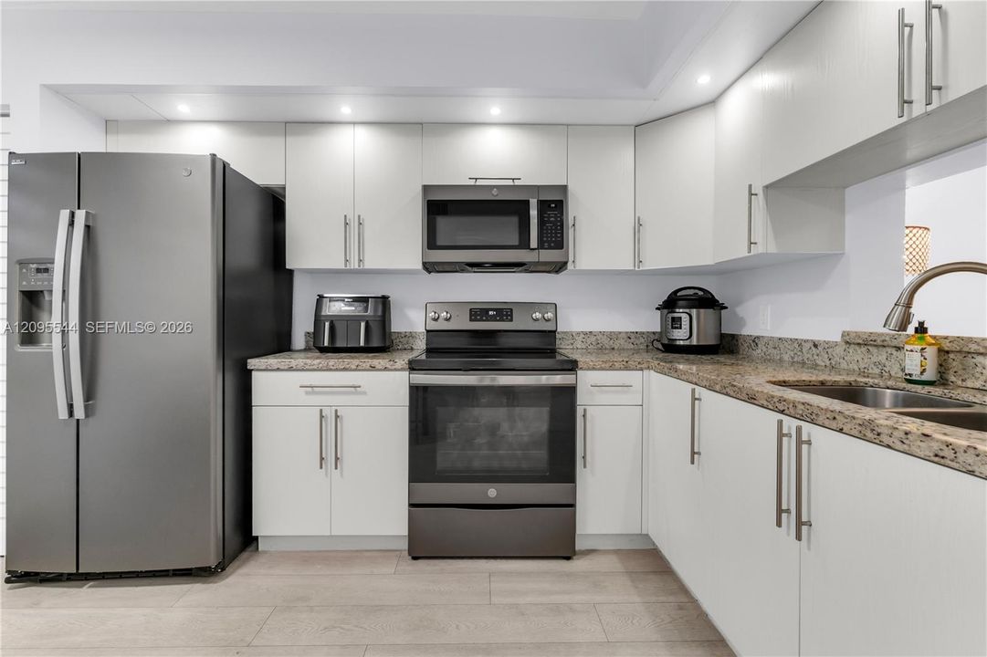 En Venta: $215,000 (2 camas, 2 baños, 1192 Pies cuadrados)