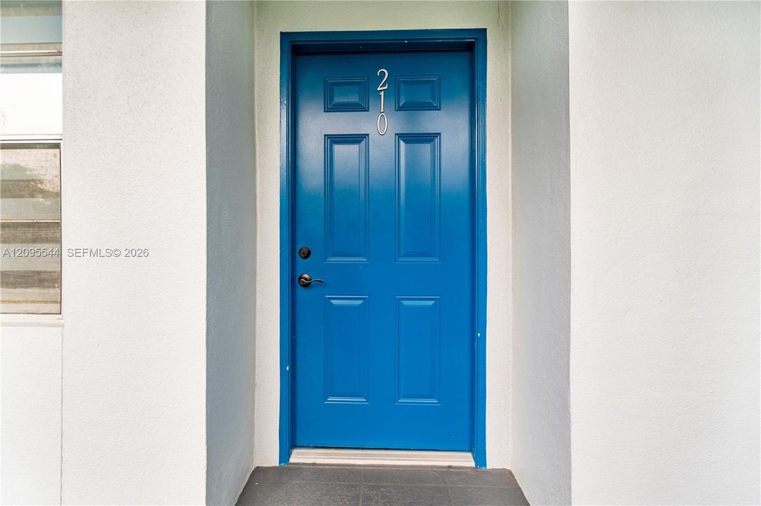 En Venta: $215,000 (2 camas, 2 baños, 1192 Pies cuadrados)