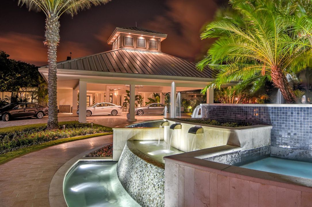 St Andrews Country Club Clubhouse Entry