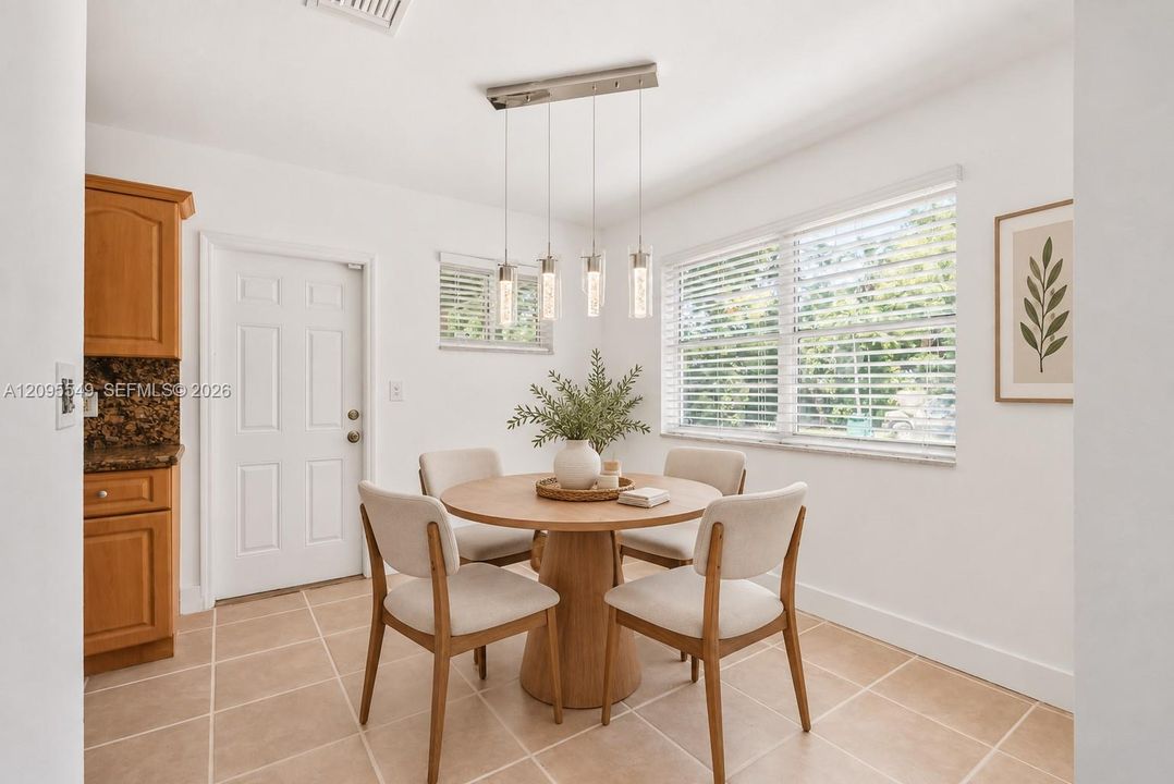 For Sale: $995,000 (3 beds, 2 baths, 1475 Square Feet)