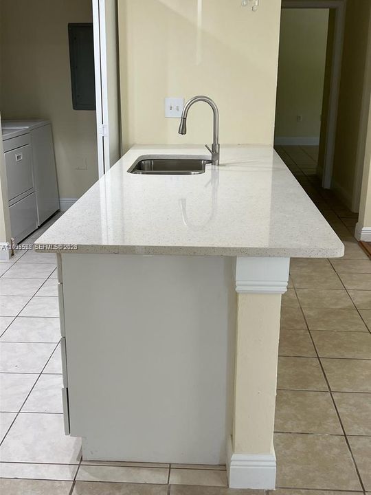 For Rent: $1,600 (2 beds, 2 baths, 1120 Square Feet)