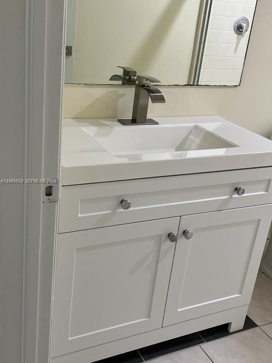 For Rent: $1,600 (2 beds, 2 baths, 1120 Square Feet)