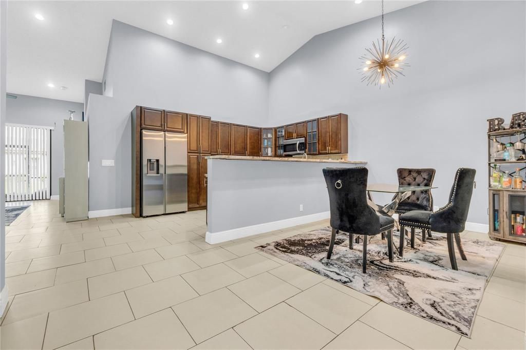 3003 dining kitchen