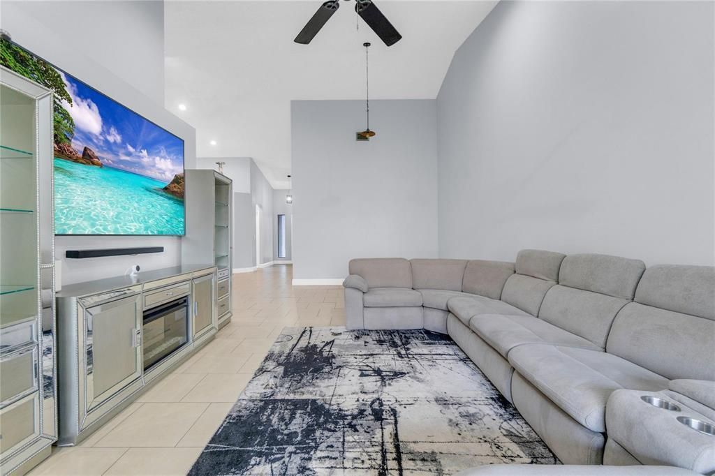 3003 livingroom this one