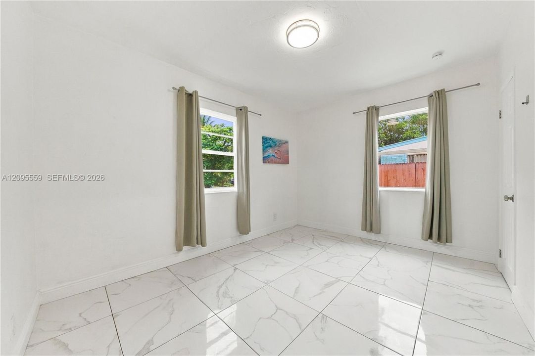 En Renta: $2,700 (2 camas, 1 baños, 720 Pies cuadrados)