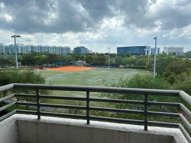 待售: $390,000 (3 贝兹, 2 浴室, 1302 平方英尺)