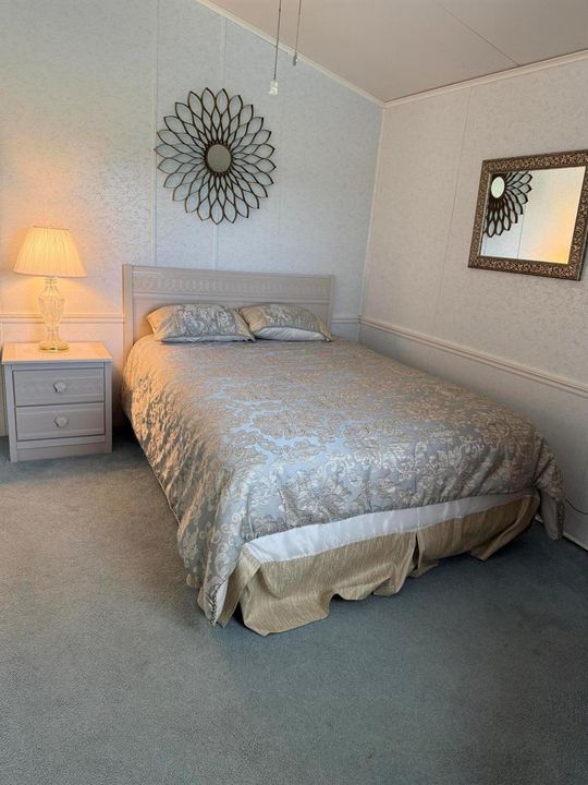 queen bed2