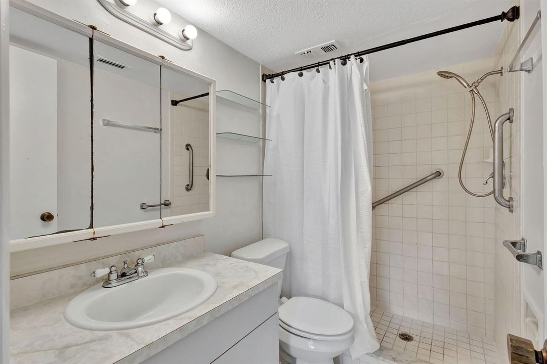 17-web-or-mls-5P1A4455