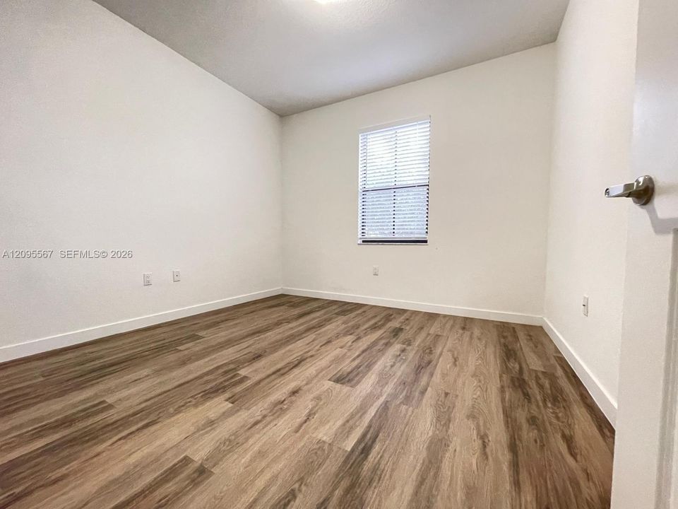 For Rent: $2,700 (3 beds, 2 baths, 1428 Square Feet)