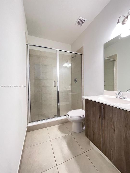 For Rent: $2,700 (3 beds, 2 baths, 1428 Square Feet)