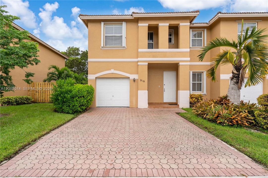 En Venta: $520,000 (3 camas, 2 baños, 1657 Pies cuadrados)