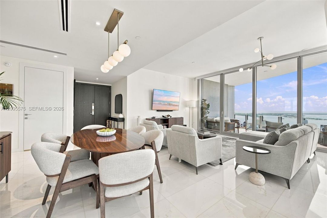 En Venta: $2,800,000 (3 camas, 2 baños, 1957 Pies cuadrados)