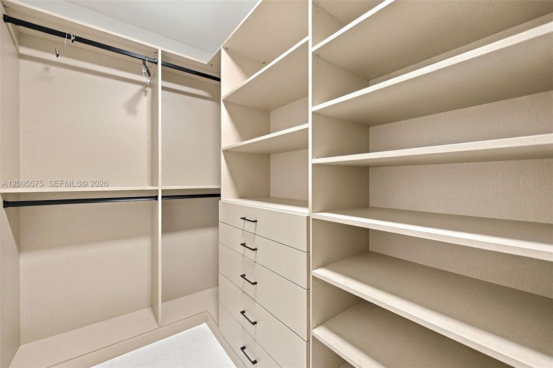 En Venta: $2,800,000 (3 camas, 2 baños, 1957 Pies cuadrados)