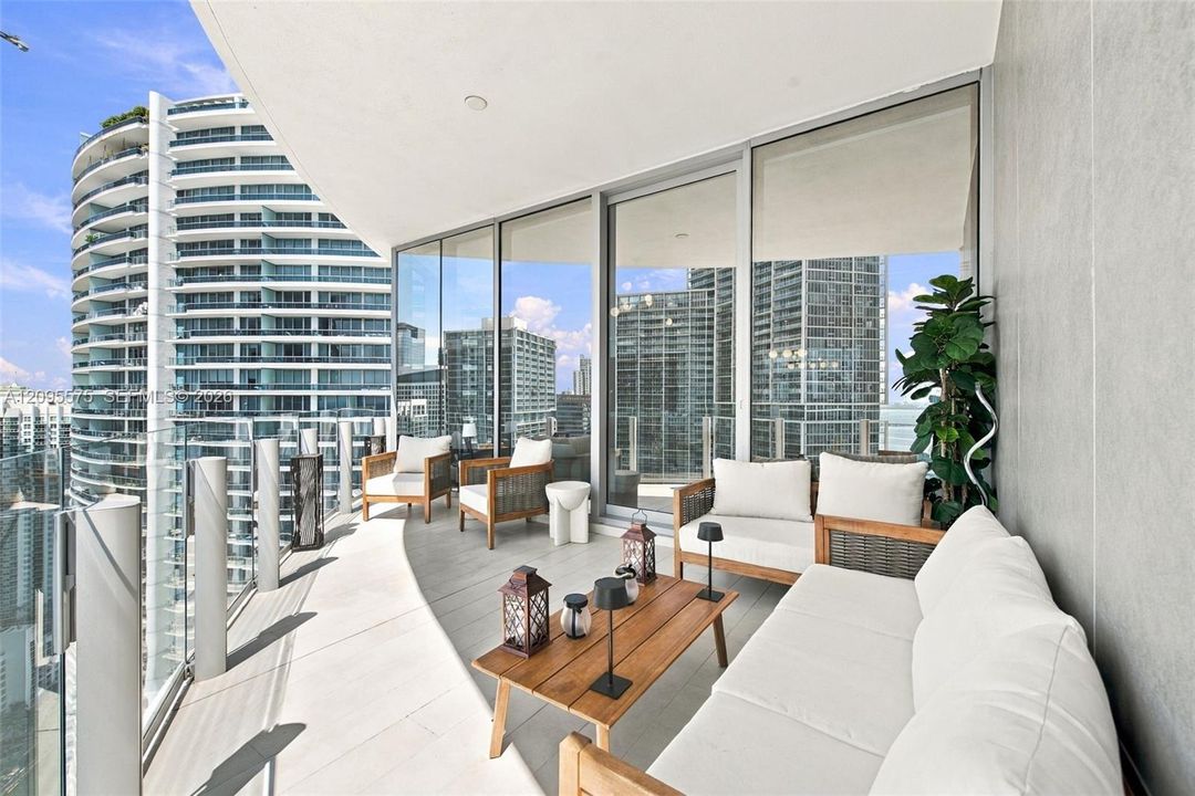 En Venta: $2,800,000 (3 camas, 2 baños, 1957 Pies cuadrados)