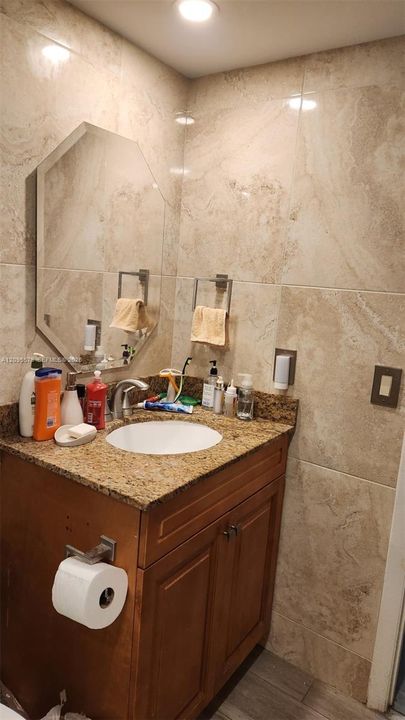 En Venta: $285,000 (3 camas, 2 baños, 1166 Pies cuadrados)