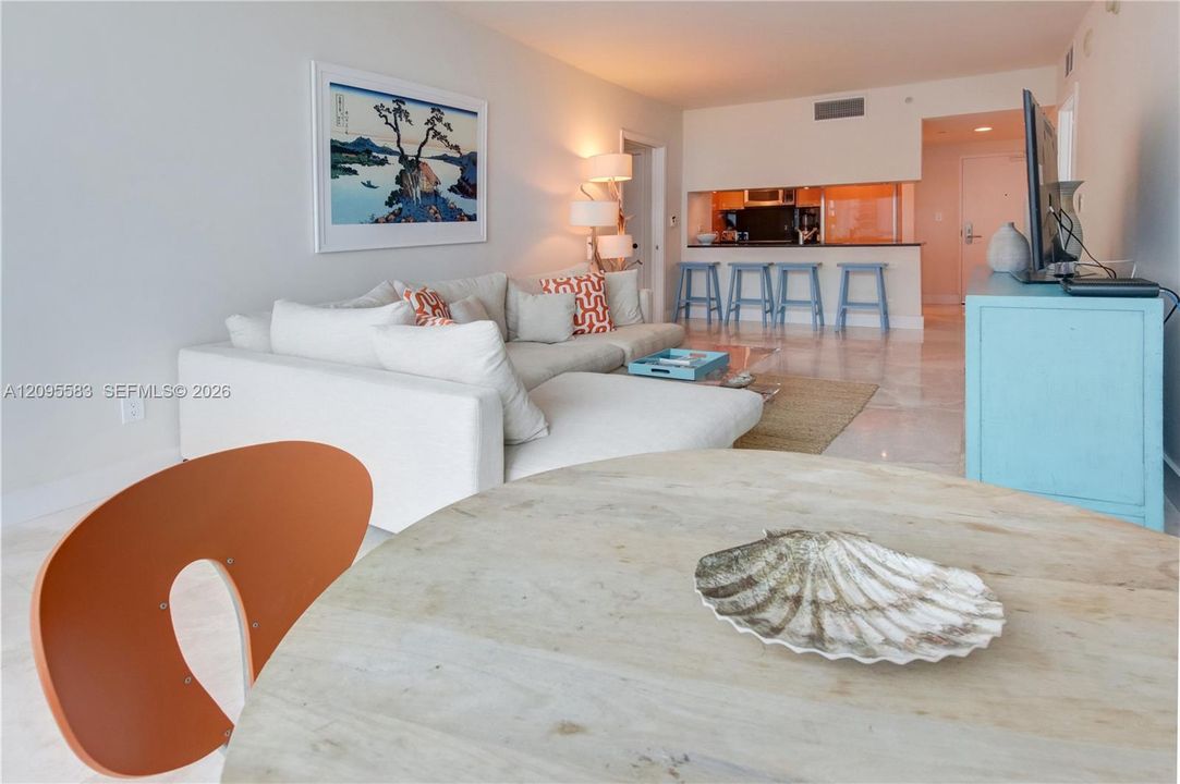 For Rent: $12,500 (2 beds, 2 baths, 1200 Square Feet)