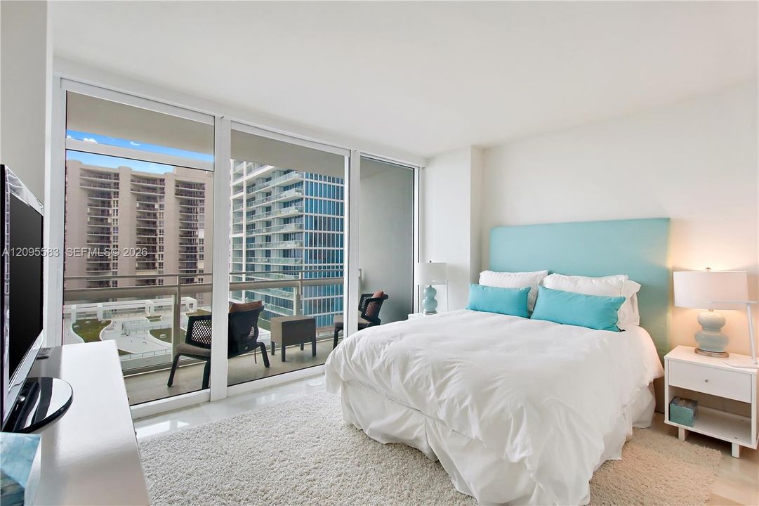 For Rent: $12,500 (2 beds, 2 baths, 1200 Square Feet)