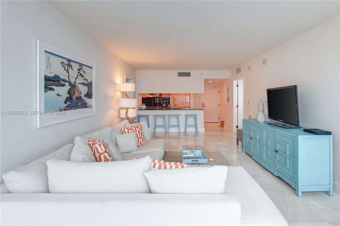 For Rent: $12,500 (2 beds, 2 baths, 1200 Square Feet)