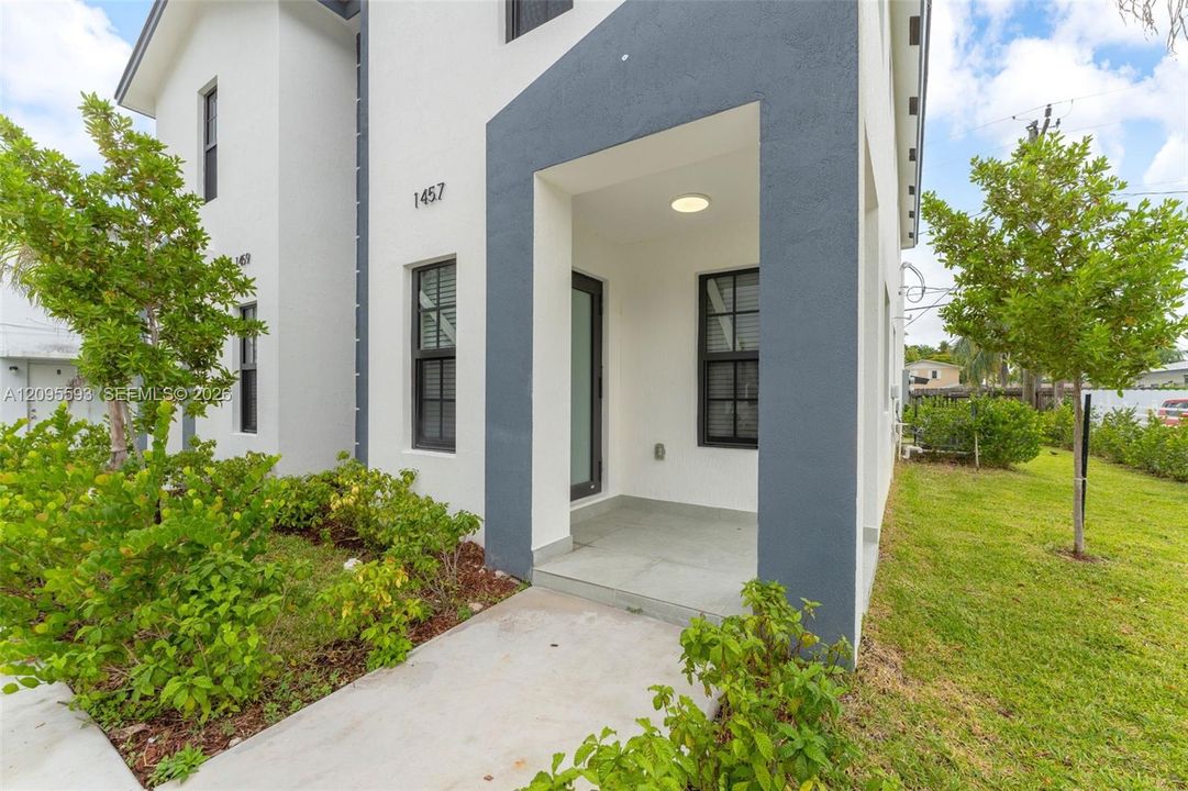 For Sale: $749,000 (0 beds, 0 baths, 2582 Square Feet)