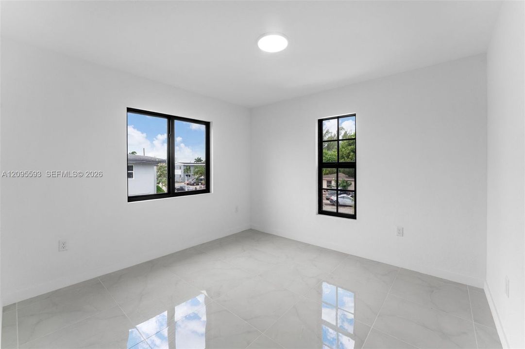 For Sale: $749,000 (0 beds, 0 baths, 2582 Square Feet)