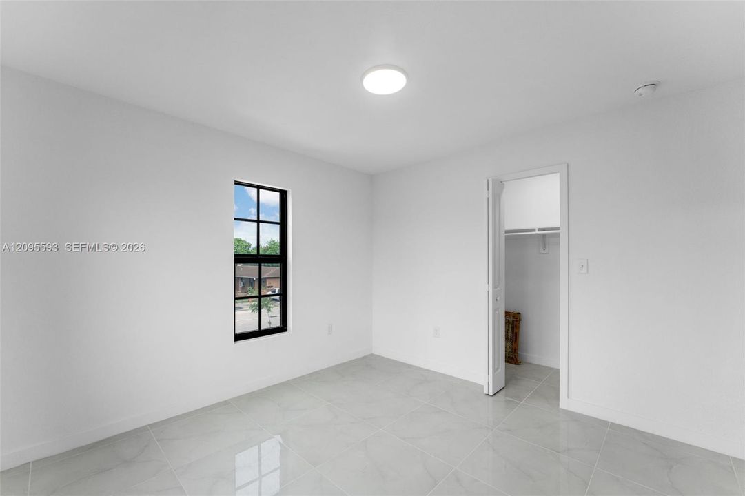 For Sale: $749,000 (0 beds, 0 baths, 2582 Square Feet)