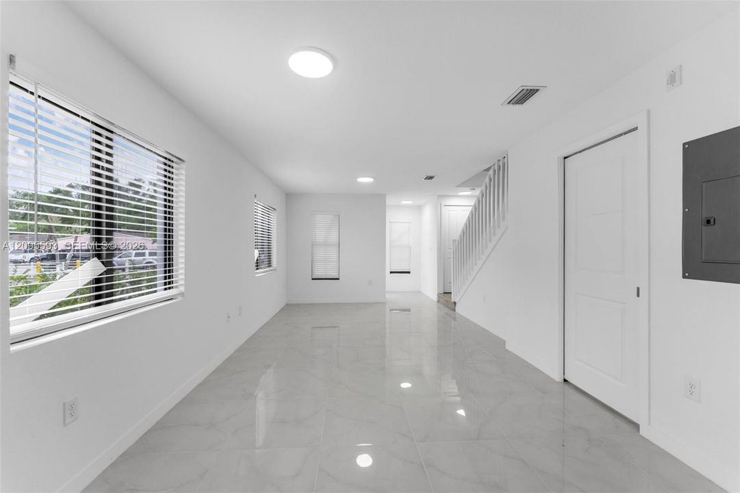 For Sale: $749,000 (0 beds, 0 baths, 2582 Square Feet)