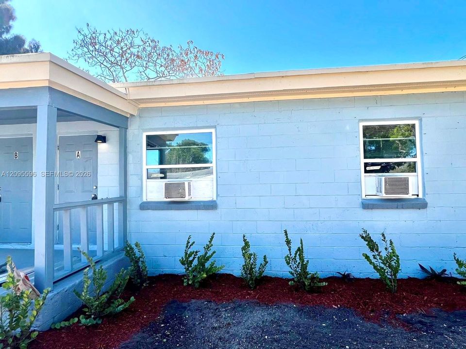 For Rent: $1,450 (2 beds, 1 baths, 1200 Square Feet)