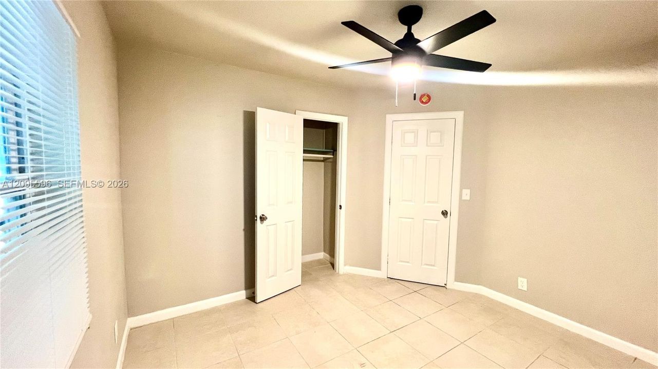 For Rent: $1,450 (2 beds, 1 baths, 1200 Square Feet)