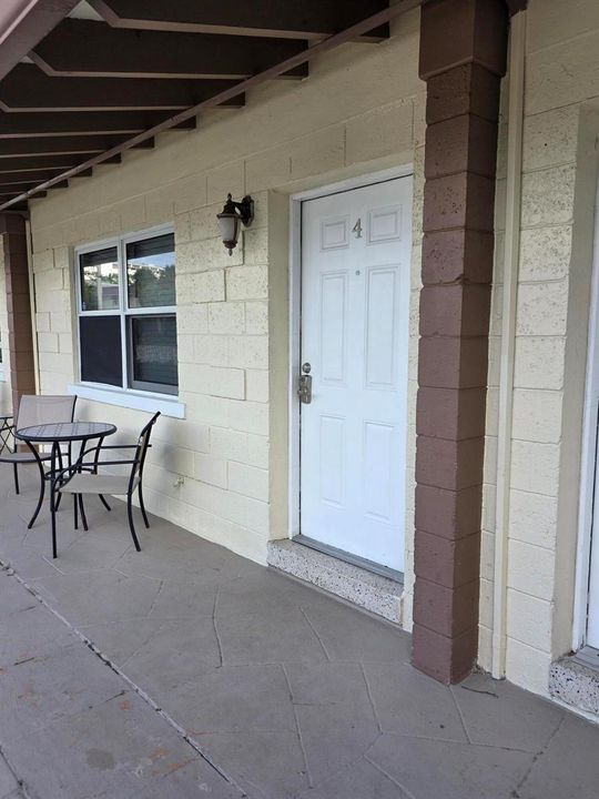front door2