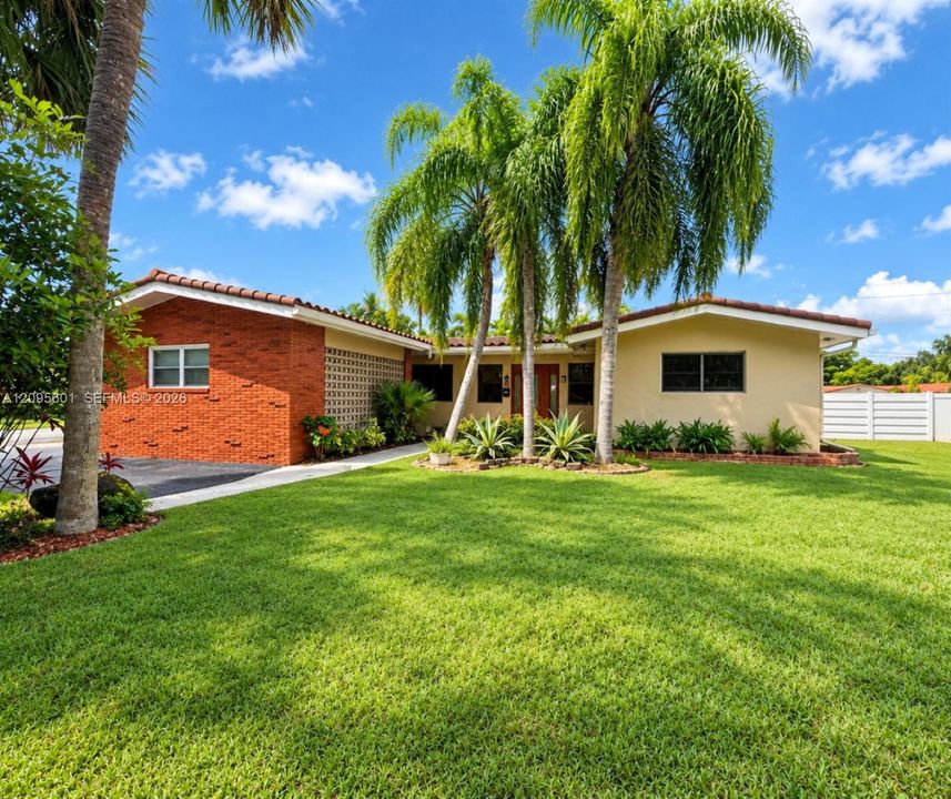 En Venta: $799,000 (3 camas, 2 baños, 2158 Pies cuadrados)