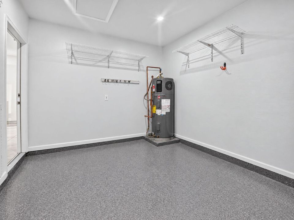 39-web-or-mls-8381 (1)