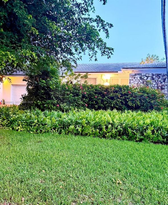 En Venta: $2,720,000 (5 camas, 3 baños, 3275 Pies cuadrados)