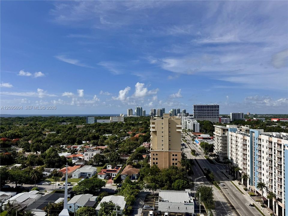 For Sale: $489,900 (2 beds, 2 baths, 1126 Square Feet)